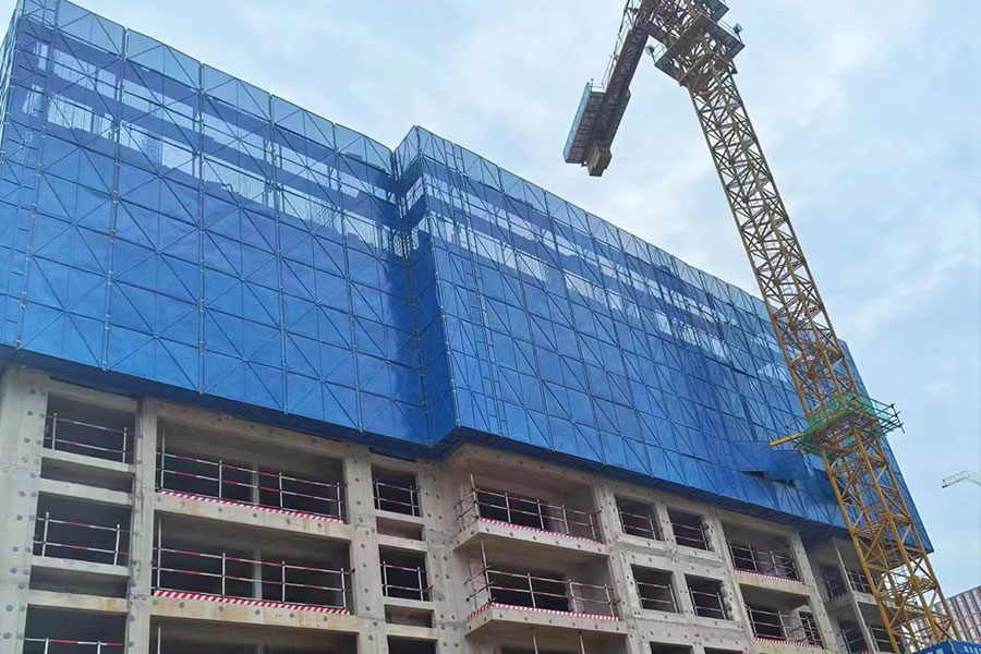 Integrated Attached Lifting Scaffold Case